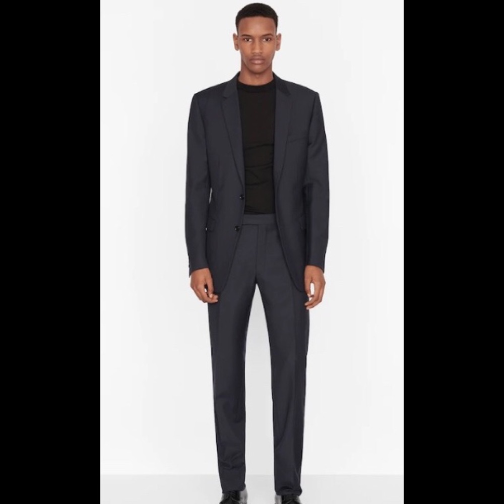 HUGO BOSS Suit - Picture 1 of 6